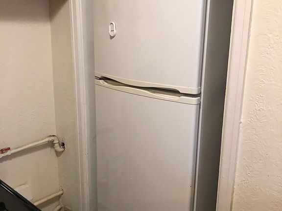 4th image of 217 W Bluff St APT 7