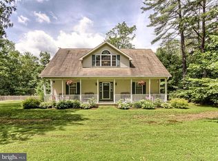 672 Peach Ridge Rd, Elliottsburg, PA 17024