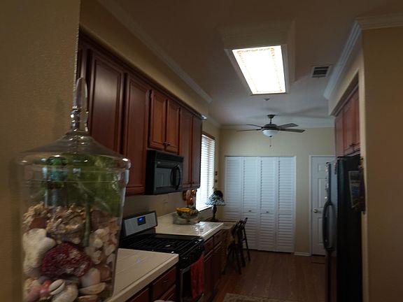 Indoor washer and dryer in Kitchen
