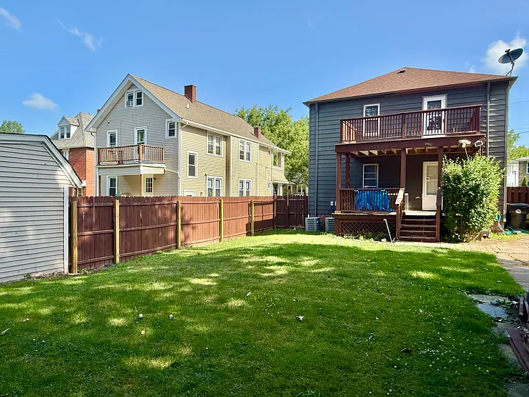 4627 Behrwald Ave #UP — Photo 2
