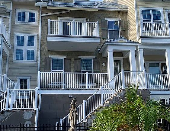 2nd image of 19915 Gulf Blvd Unit 402