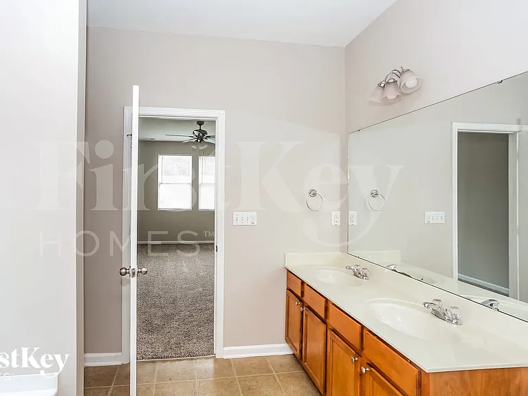 9026 Paddle Oak Rd — Photo 10