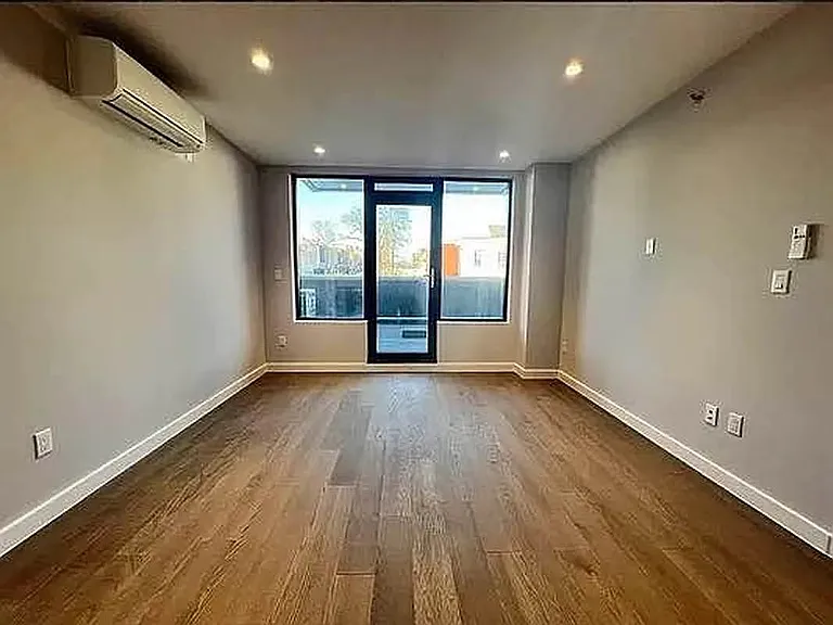 32-58 105th St #2B — Photo 8