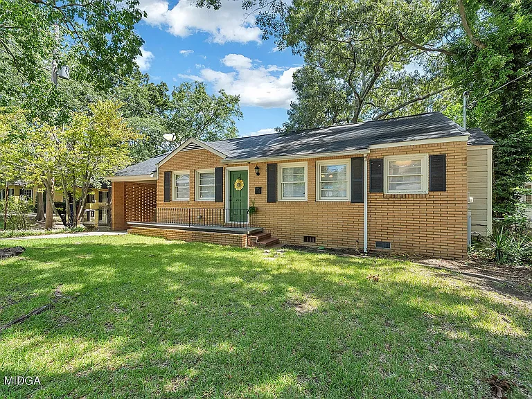 210 Oak Haven Ave — Photo 2