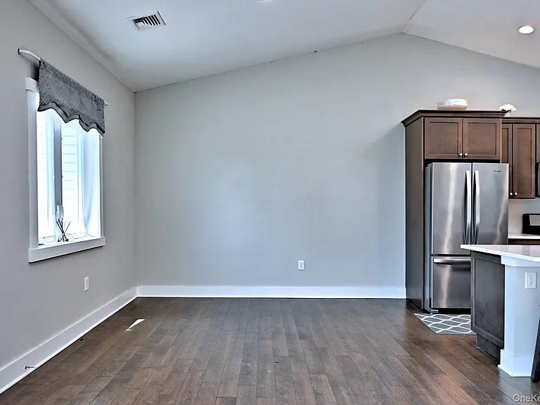 44 Fox Hill Dr — Photo 11