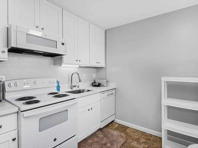 982 Kiely Blvd #F — Photo 21