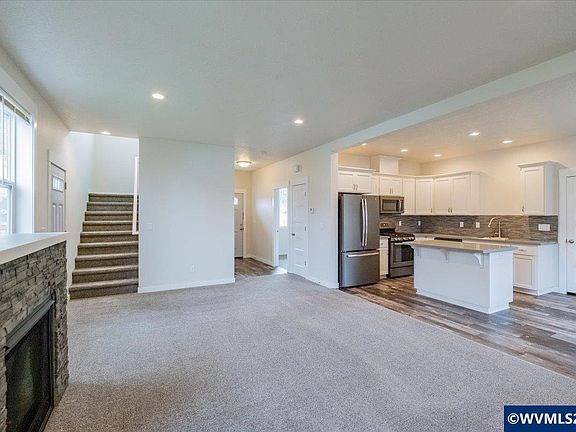 3rd image of 66 N 8th St