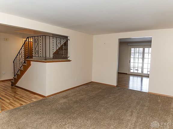 3rd image of 4536 Powell Rd