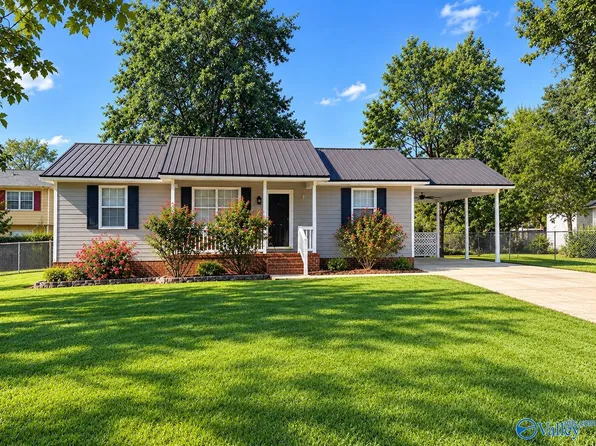 118 Knoxville St, Rainbow City, AL 35906