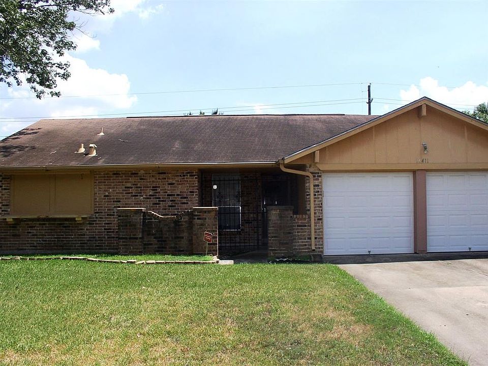 1st image of 19411 Long Lake Dr