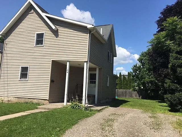 104 S Higgins Ave — Photo 1