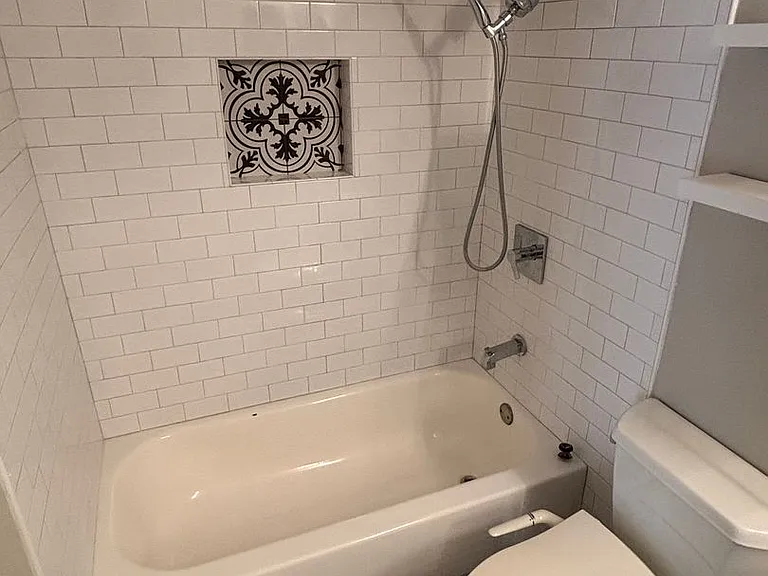 4044 Buena Vista St #111 — Photo 10