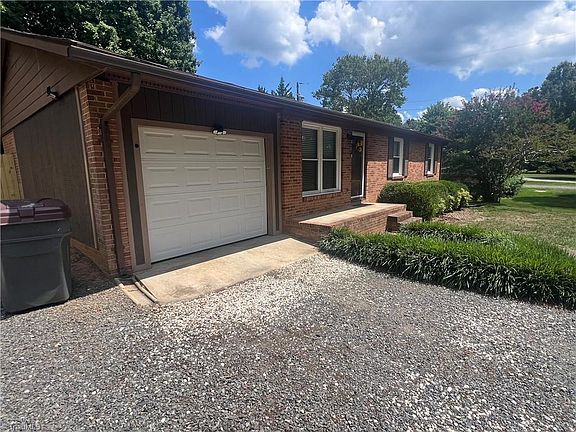 2nd image of 509 Robinhood Rd