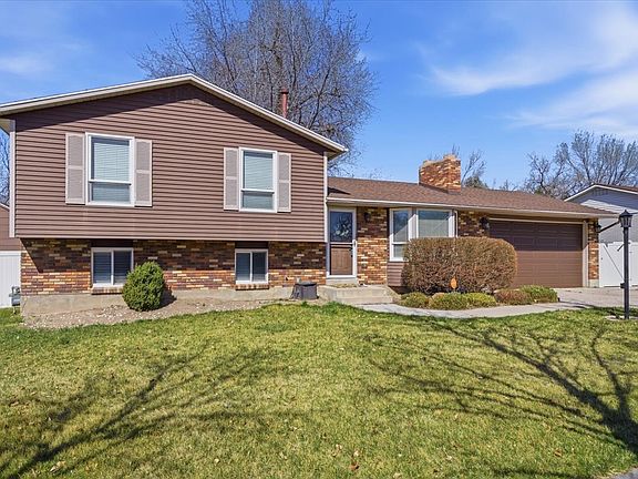 2nd image of 639 E Calnette Dr