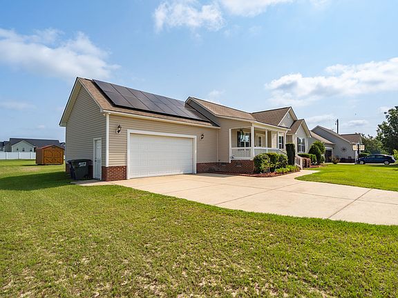 5th image of 46 Bayberry Ln