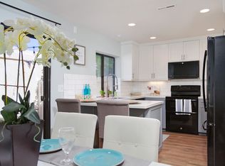 6907 Pear Tree Dr, Carlsbad, CA 92011