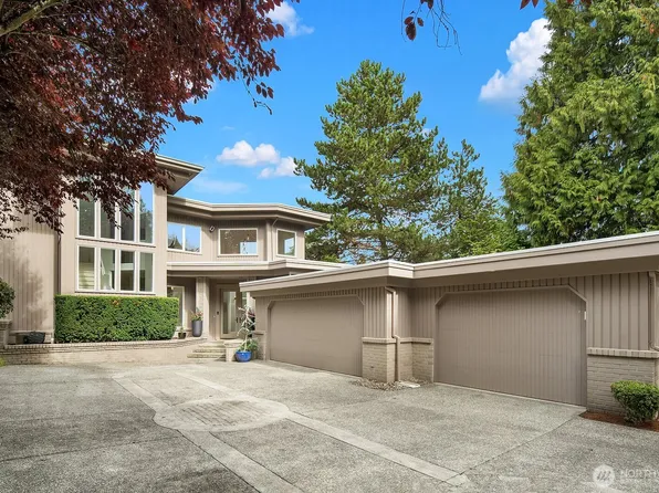 9506 NE POINTS Drive, Kirkland, WA 98033