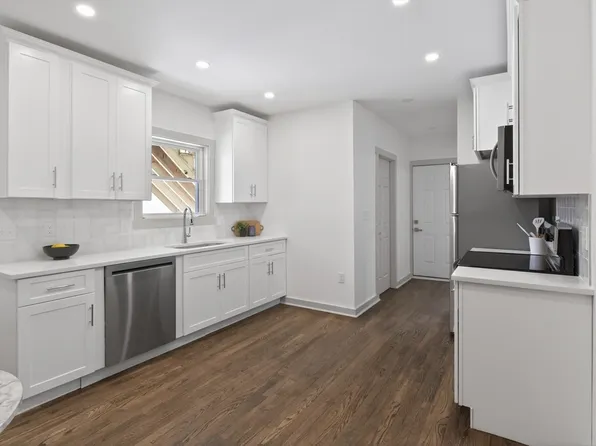 79 Fox St, Worcester, MA 01604