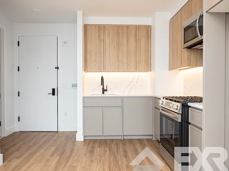 2230 Cropsey Ave #2009 — Photo 3