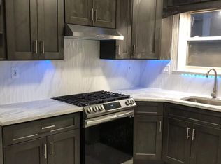 13714 Booth Memorial Ave #2, Flushing, NY 11355