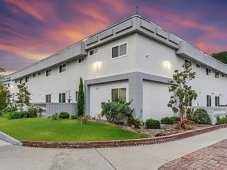 3505 Emerald St — Photo 18
