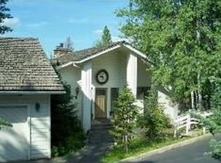 3037 E Lookout Dr, Coeur D Alene, ID 83815