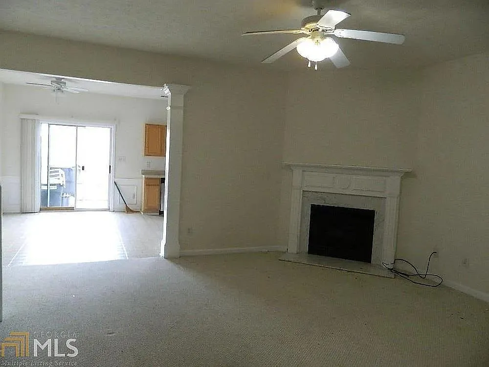 Building Photo - 3814 Dandridge Way