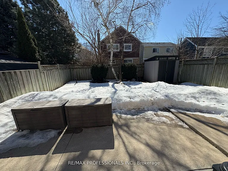 19 Elmbrook Cres #LOWER — Photo 23