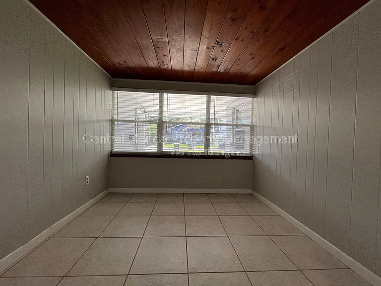 1510 Altaloma Ave #B — Photo 8
