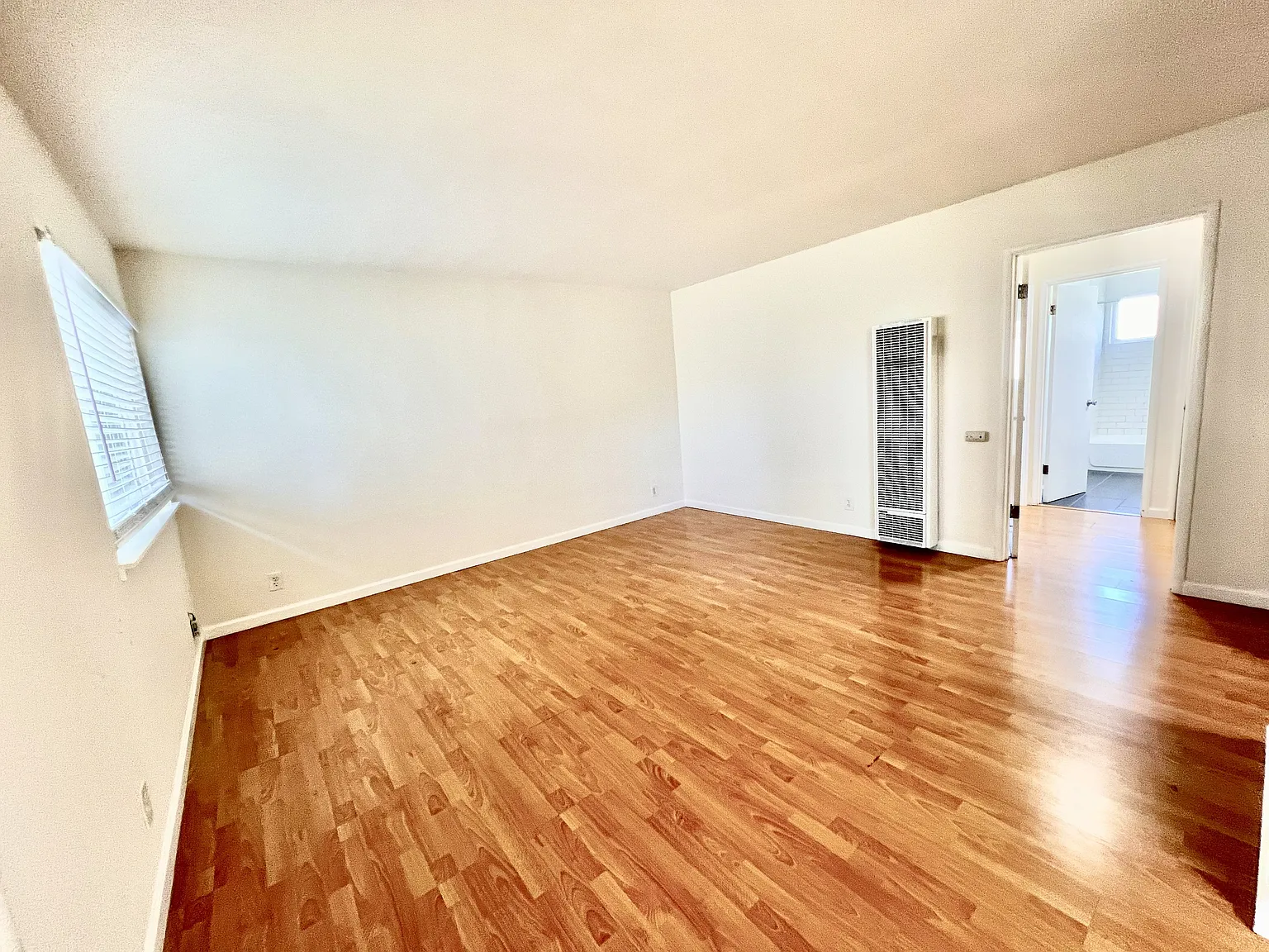 2 bed, 750 sqft, $2,895 — Photo 4