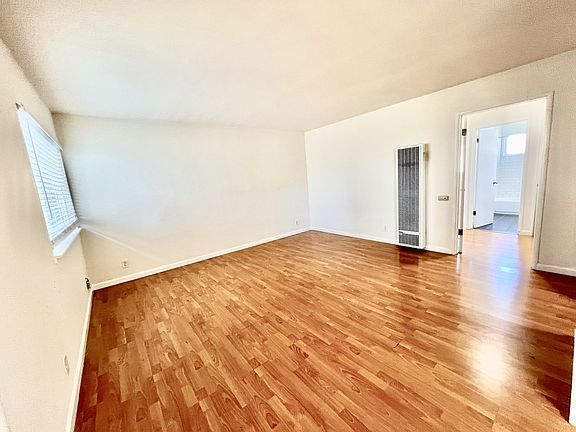 4th image of 2425 Grant St APT H