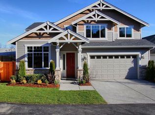 825 SW 162nd St, Seattle, WA 98166