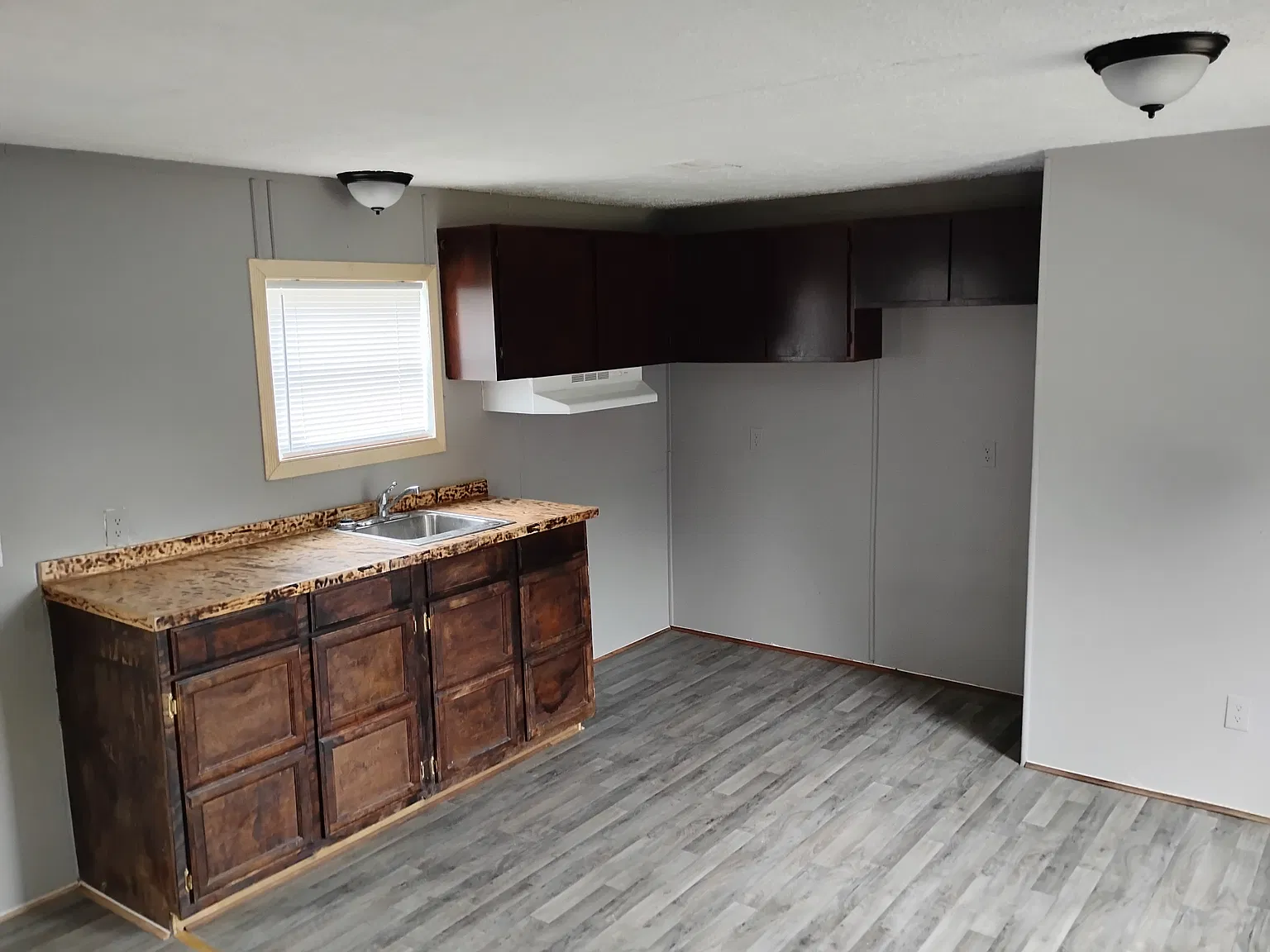 3 bed, 1200 sqft, $900 — Photo 4