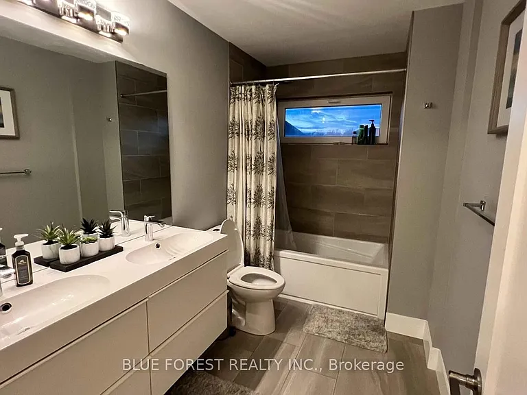 2273 Bakervilla St — Photo 23