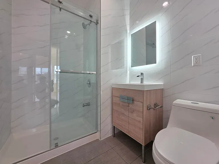 160 Bay 29th St #2 — Photo 16