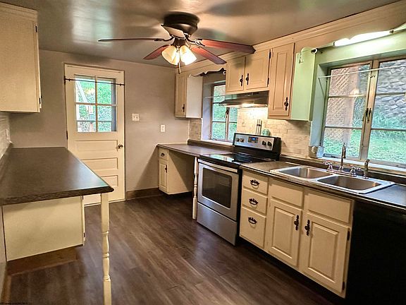 4th image of 1078 Brookside Dr
