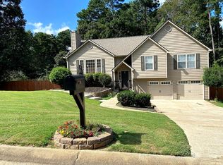 16 Maddox Rd, Acworth, GA 30102