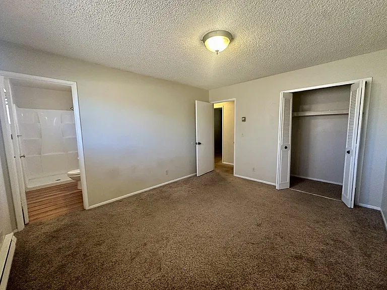 366 W Tamarack Ln — Photo 11