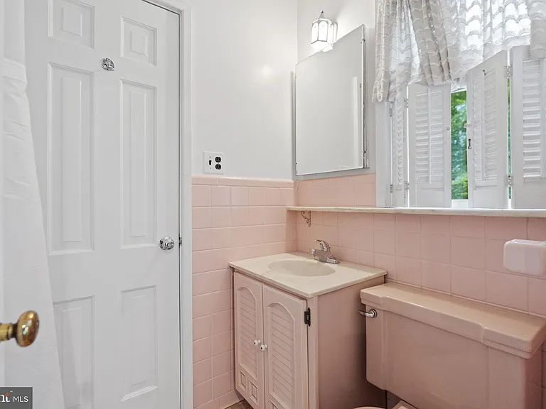 3515 Wilson St — Photo 35