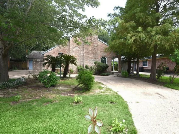 8114 Birchglen Ln, Houston, TX 77070