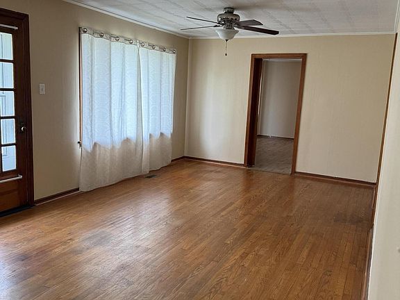 4th image of 417 E Rockwood St