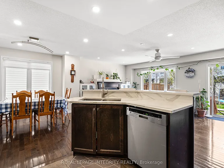 407 Celtic Ridge Cres — Photo 7