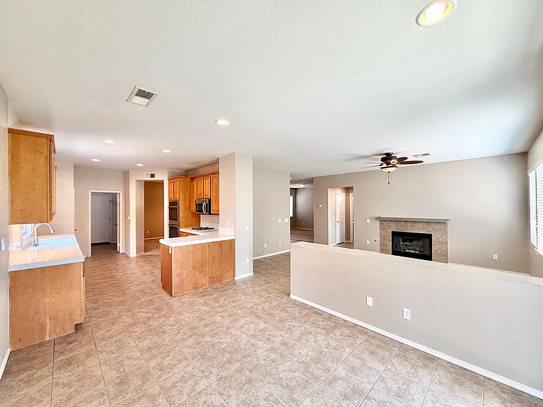 36367 Sicily Ln — Photo 13