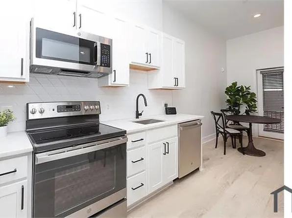 1709 Fleet St, Baltimore, MD 21231