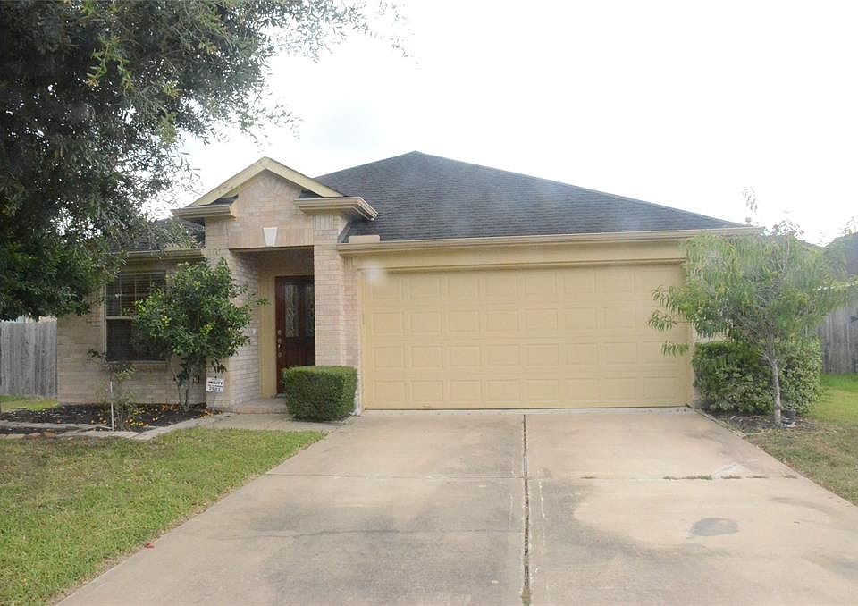 1st image of 2603 Avalon Lake Ln