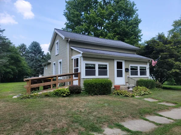 322 Saint Joseph St, Union City, MI 49094