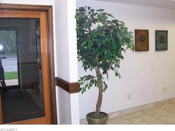3rd image of 23 Lisbon St Ste A