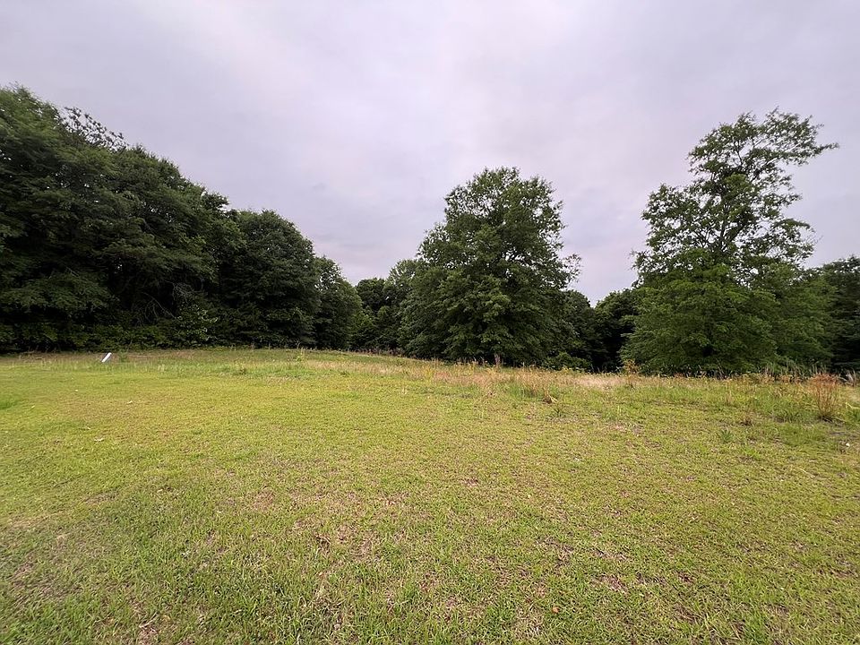 2nd image of 133 Los Robles