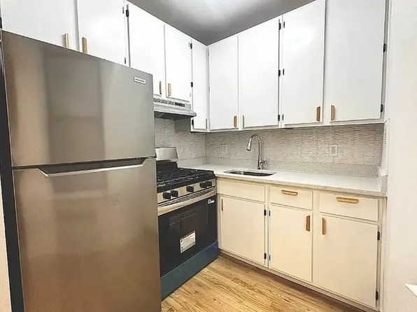 162 Lenox Ave #6F, New York, NY 10026