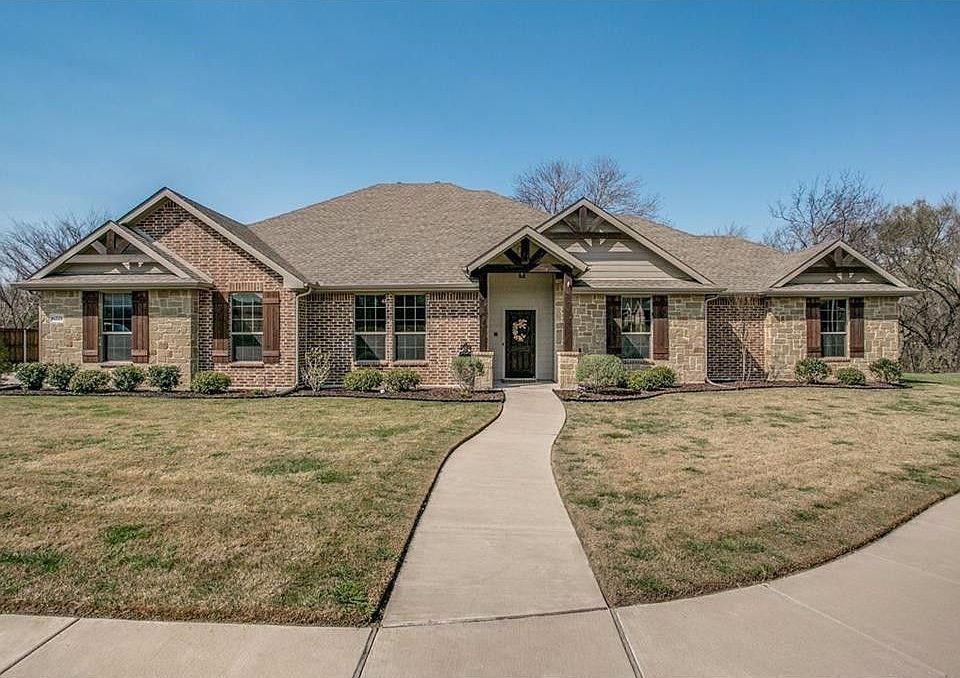 1st image of 6221 Fox Hollow Dr